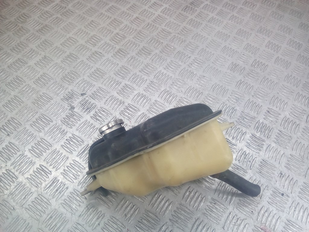 

Бачок расширительный Honda CRV 3, CRV 3