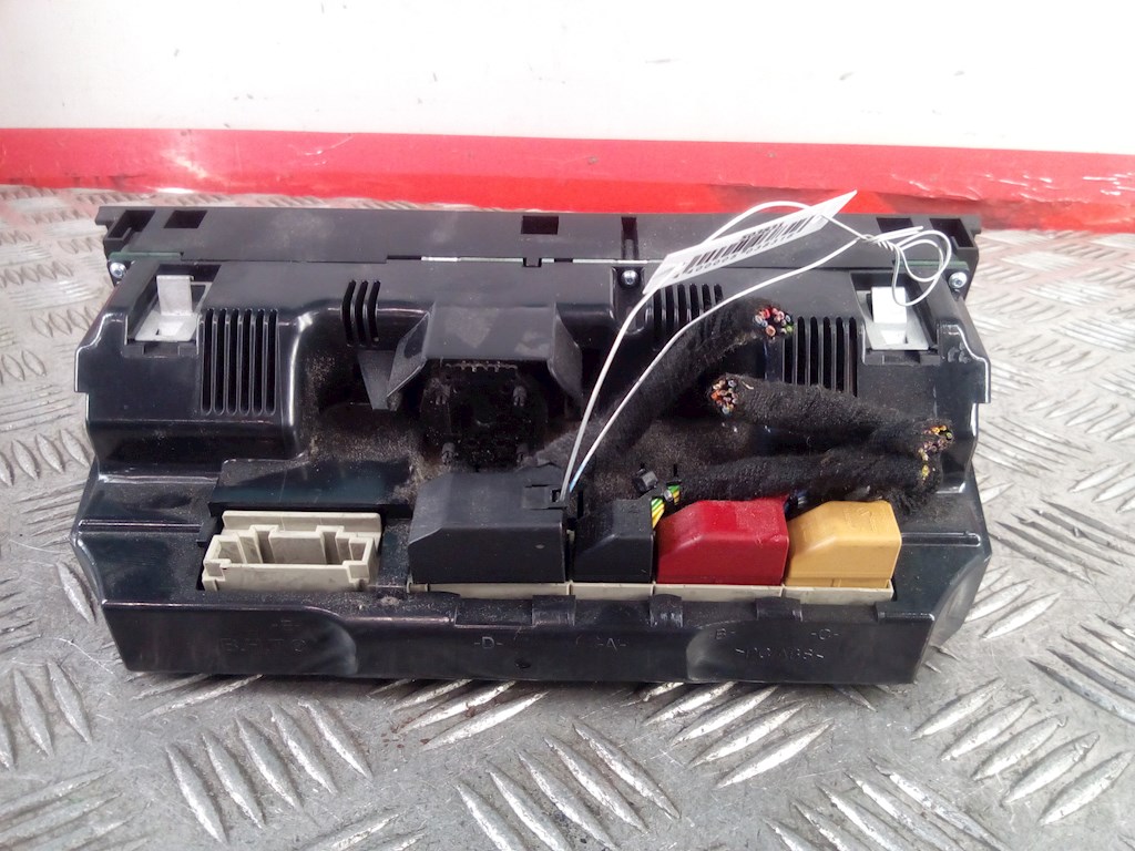 

Переключатель печки Audi A6 C6, A6 C6