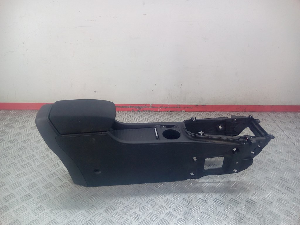 

Консоль салона (кулисная часть) Opel Astra J, Astra J