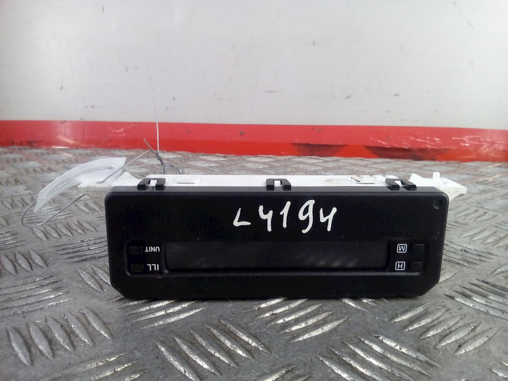 

Часы Suzuki Liana, Liana
