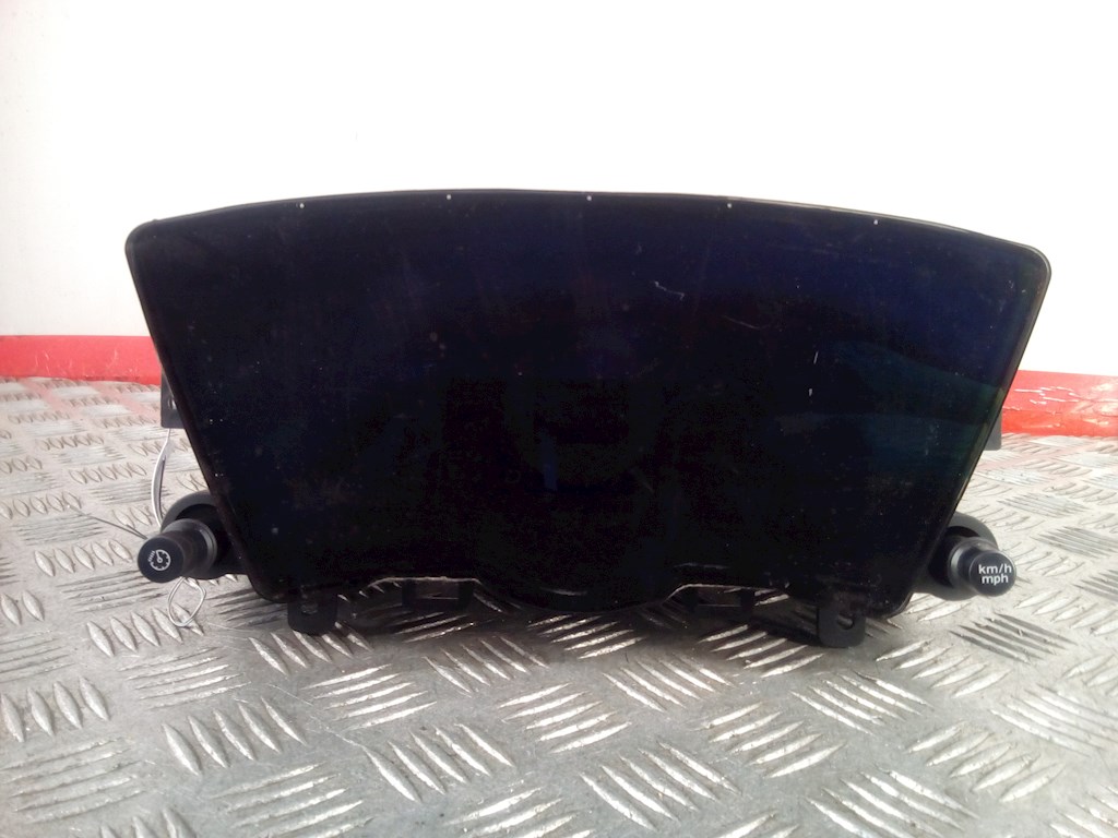 

Панель приборная (щиток приборов) Honda Civic 8, Civic 8