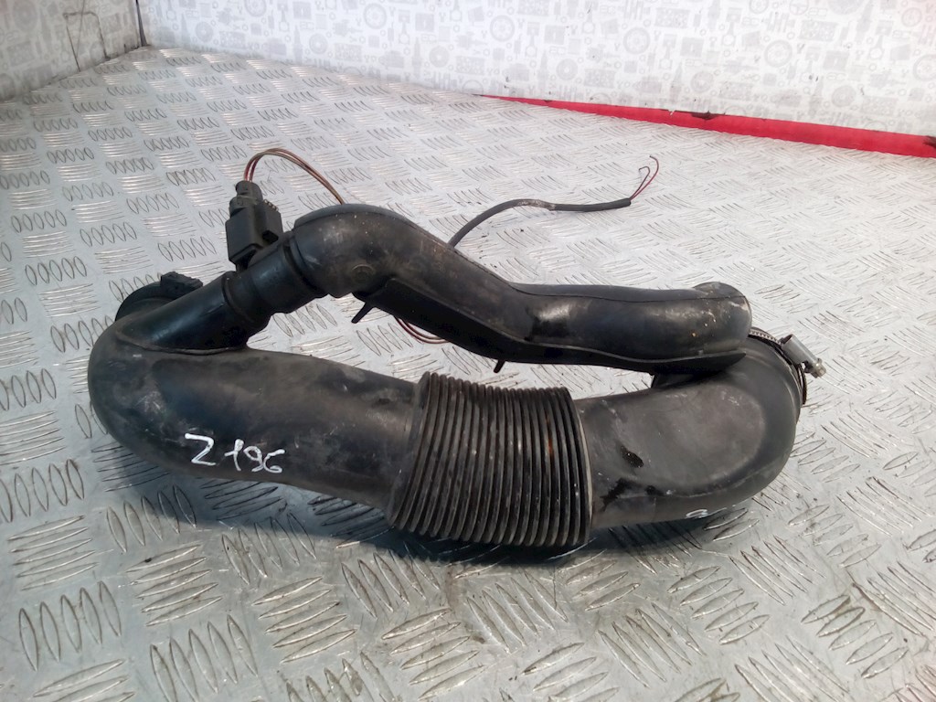 

Патрубок воздушного фильтра Mercedes W169 (A Class), W169 (A Class)