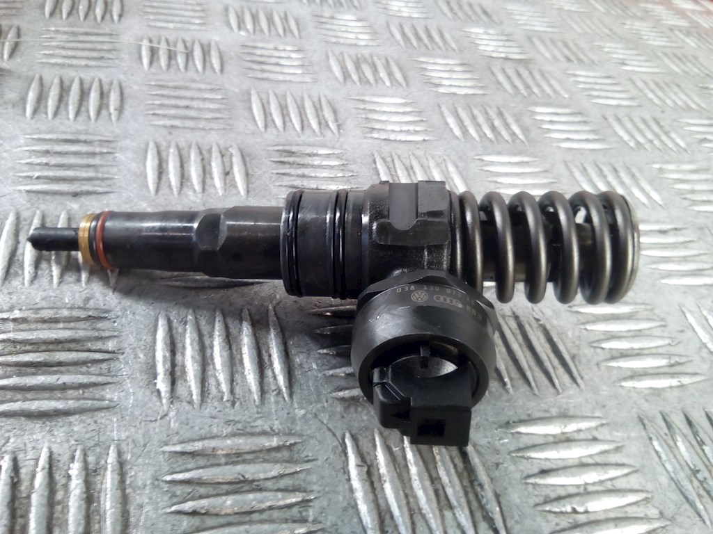 

Форсунка дизельная электрическая Volkswagen T5, T5
