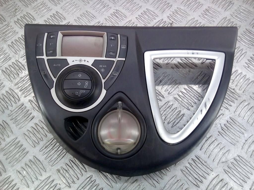 

Переключатель печки Citroen C8, C8