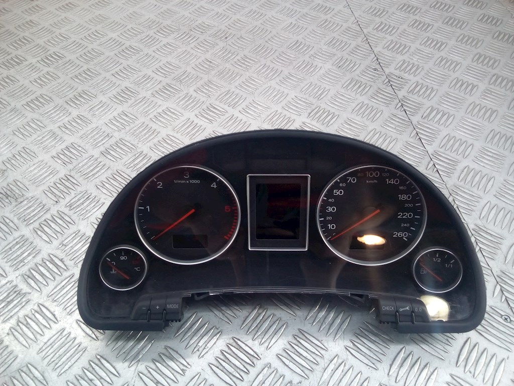 

Панель приборная (щиток приборов) Audi A4 B6, A4 B6