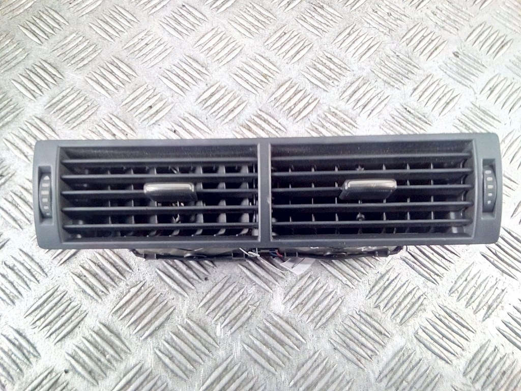 

Дефлектор обдува салона Audi A4 B6, A4 B6
