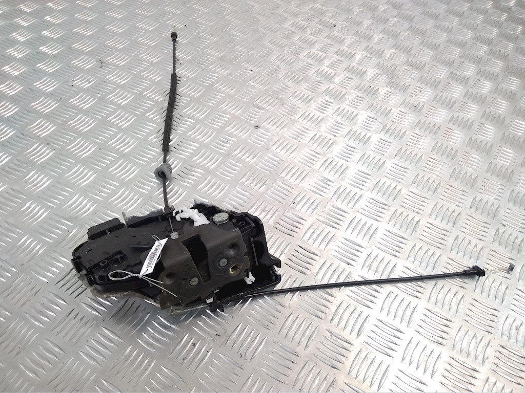 

Замок двери передней правой Volvo V50, V50