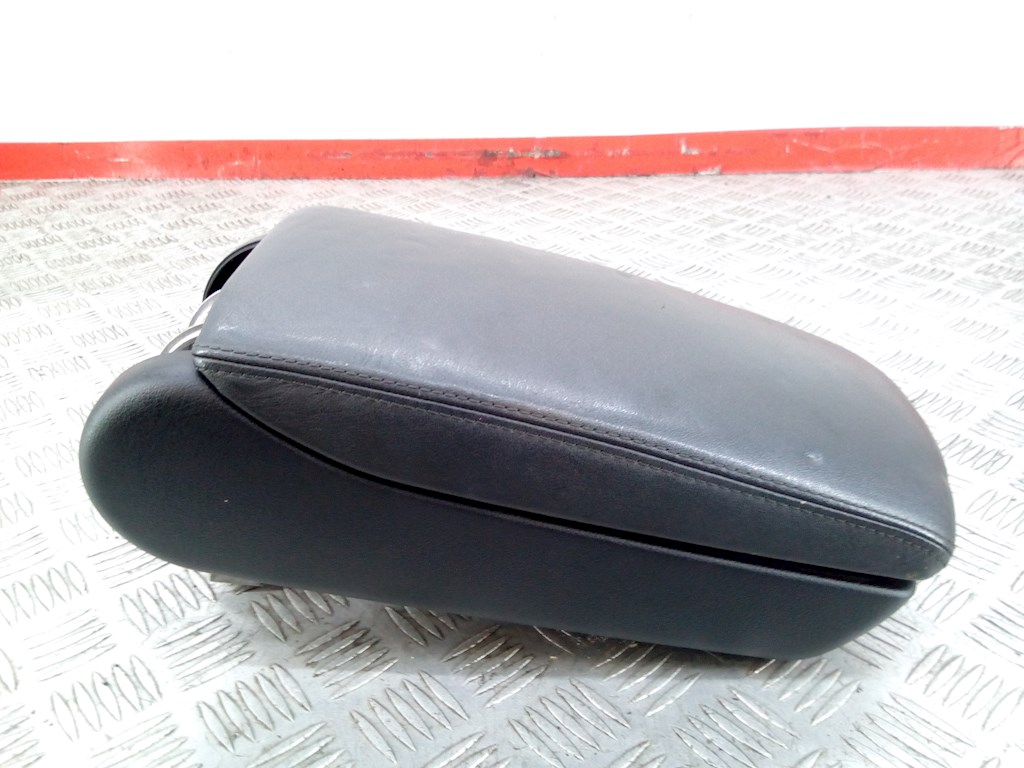 

Подлокотник Audi A6 C6, A6 C6