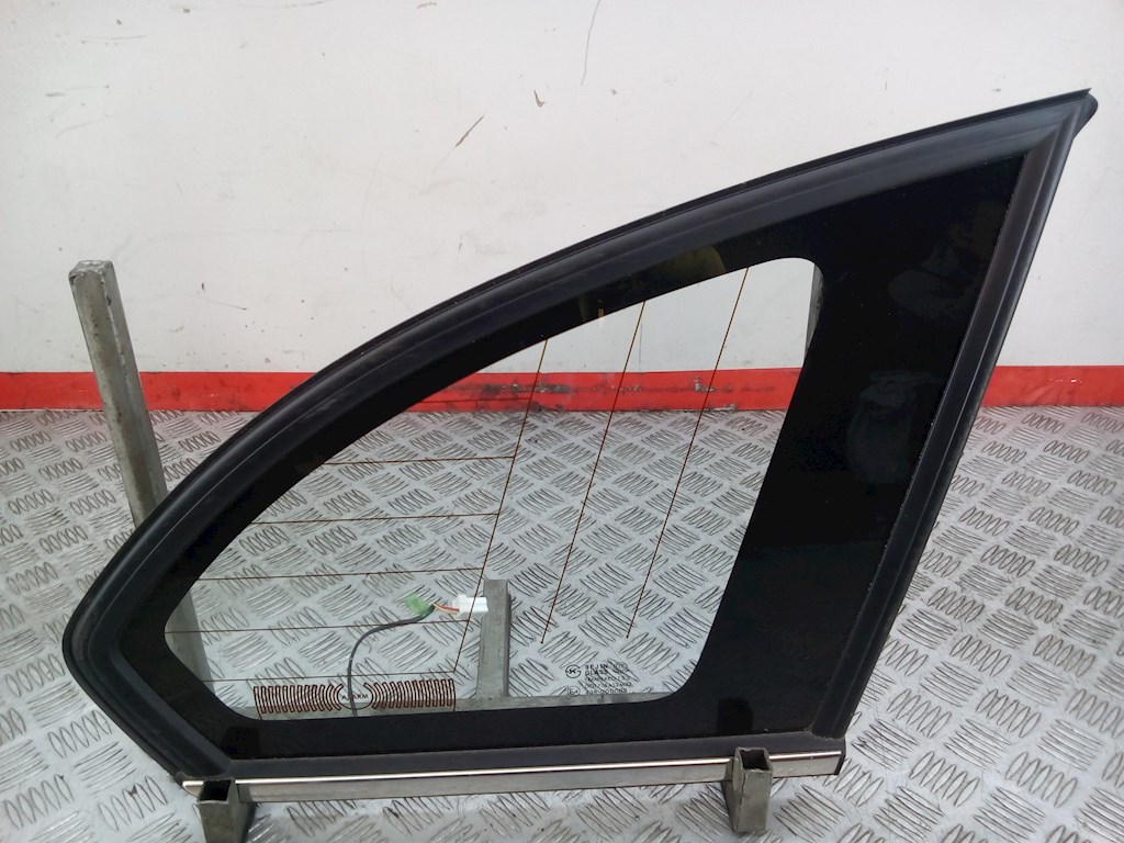 

Стекло кузовное заднее правое Chevrolet Captiva, Captiva