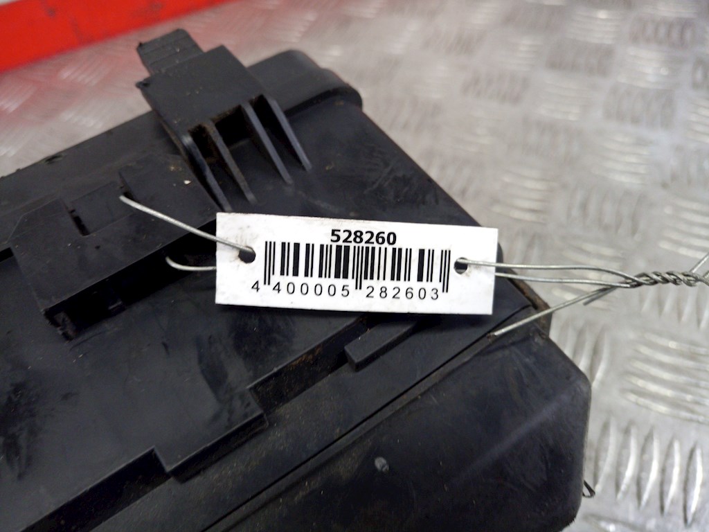 

Блок предохранителей Honda Civic 8, Civic 8