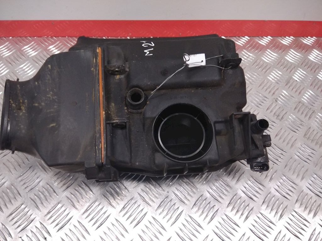 

Корпус воздушного фильтра Renault Scenic 1, Scenic 1