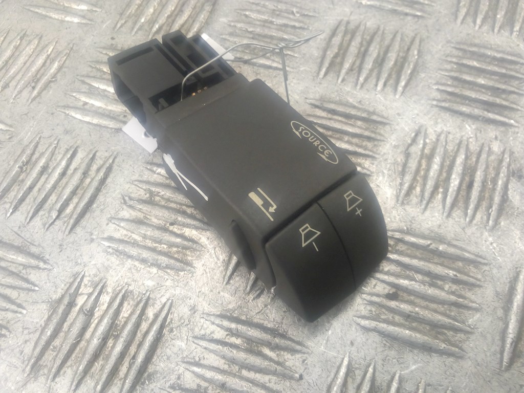 

Переключатель подрулевой управления магнитолой Renault Laguna 2, Laguna 2