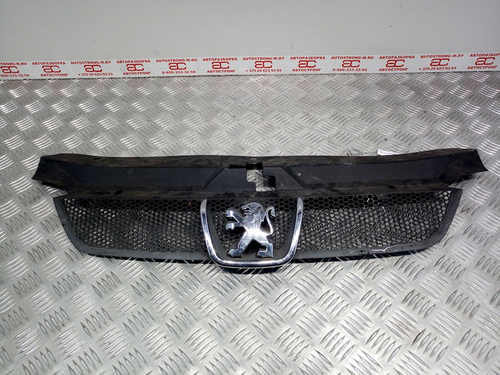 

Решетка радиатора Peugeot 406, 406