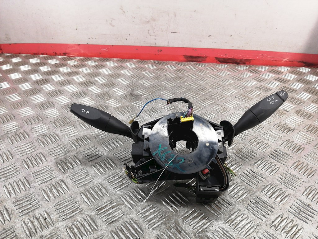 

Переключатель поворотов и дворников (стрекоза) Ford Fiesta 5, Fiesta 5