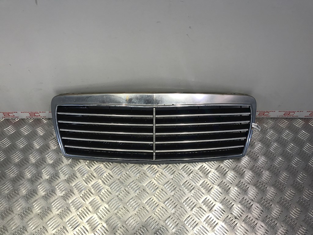 

Решетка радиатора Mercedes W210 (E Class), W210 (E Class)