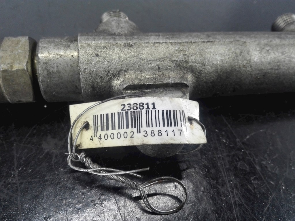 

Рампа топливная Volvo S40 V40 1, S40 V40 1