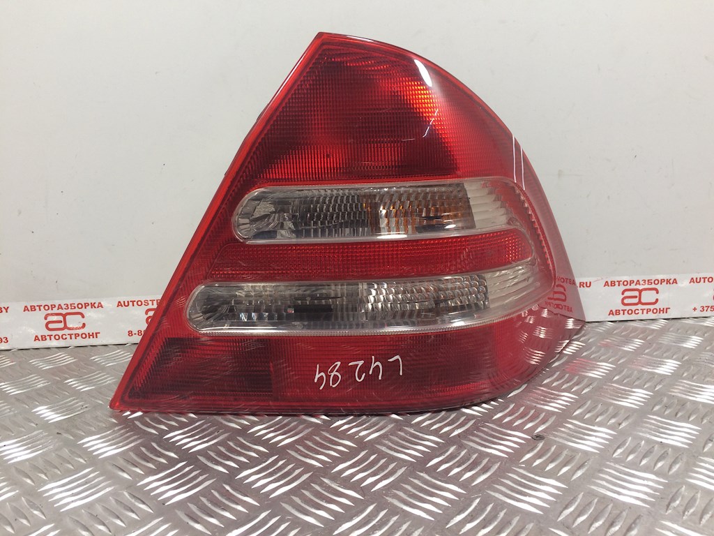 

Фонарь задний правый Mercedes W203 (C Class), W203 (C Class)