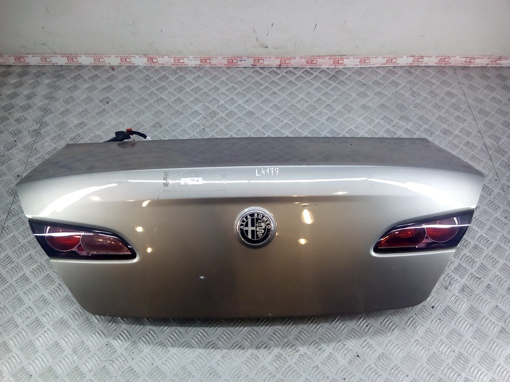 

Крышка (дверь) багажника Alfa Romeo 159, 159