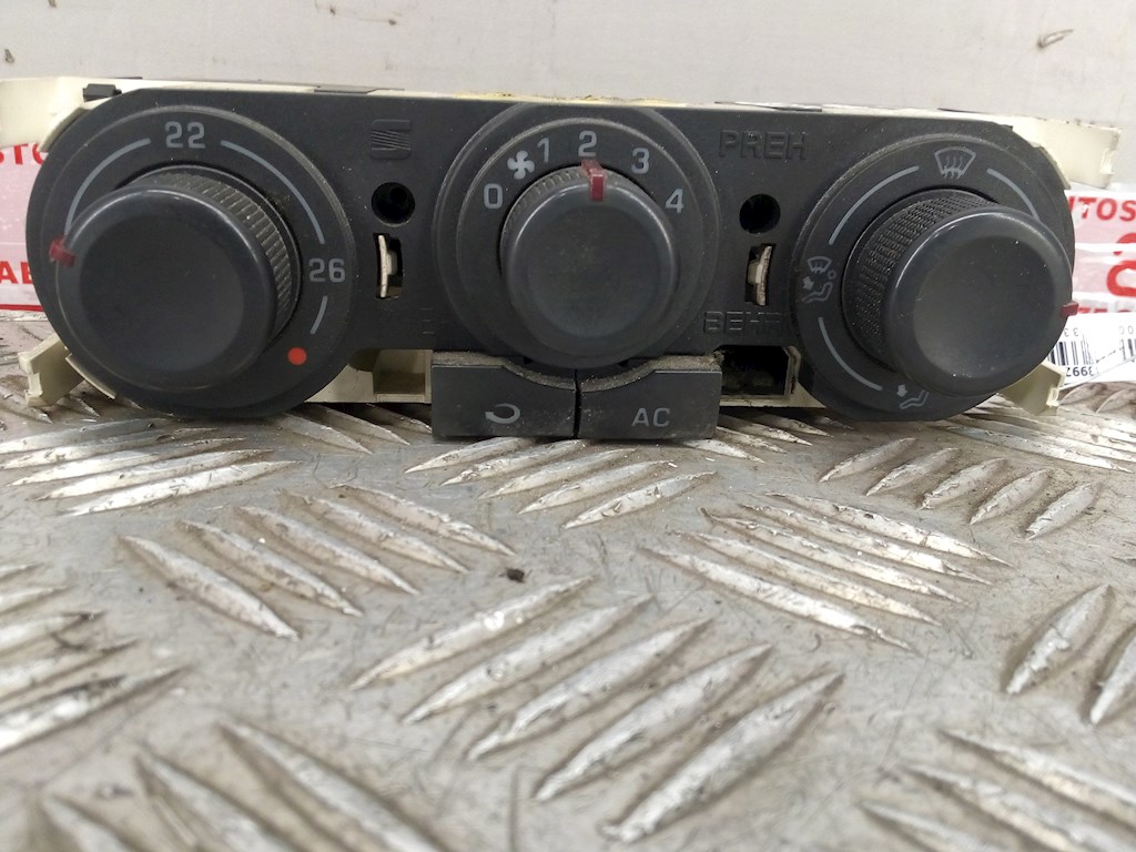 

Переключатель печки Seat Ibiza 3, Ibiza 3