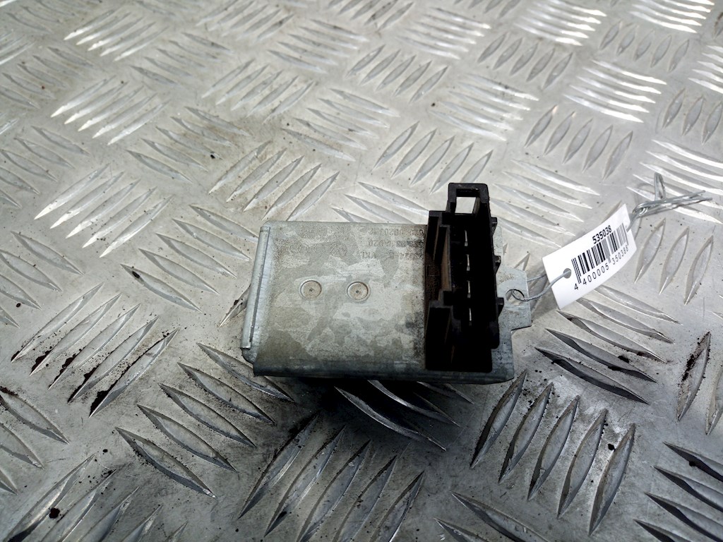 

Резистор (сопротивление) печки Volkswagen T4, T4