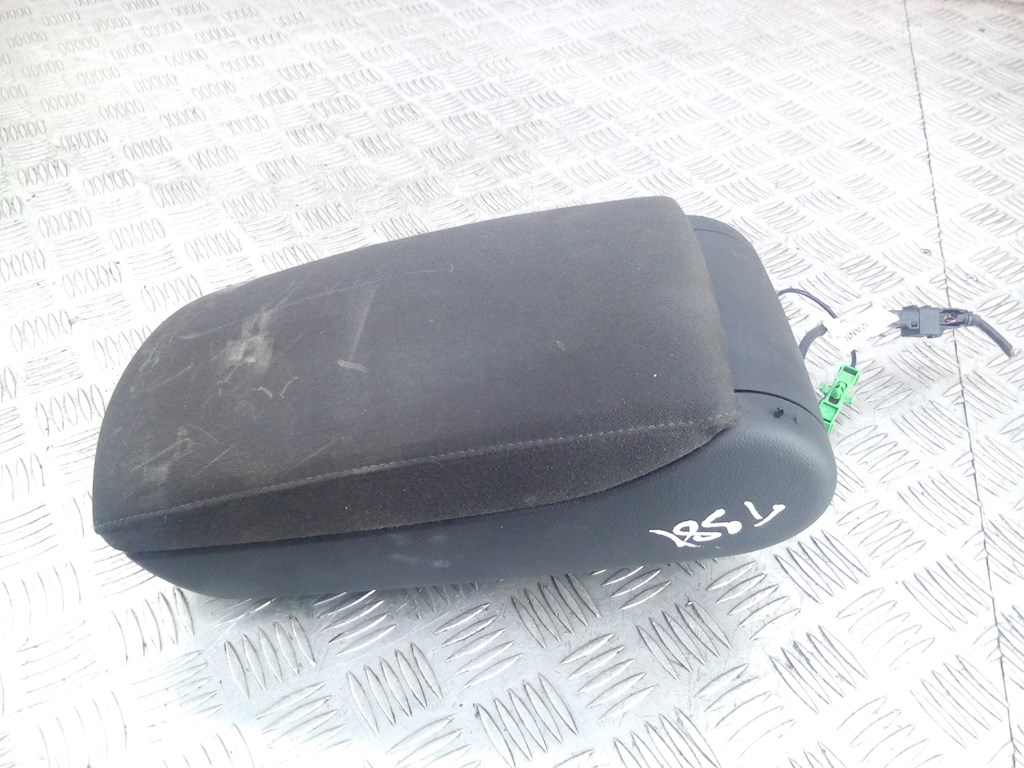 

Подлокотник Audi A6 C6, A6 C6