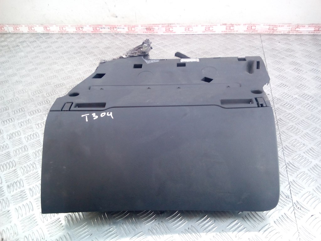 

Бардачок (вещевой ящик) Audi A6 C6, A6 C6