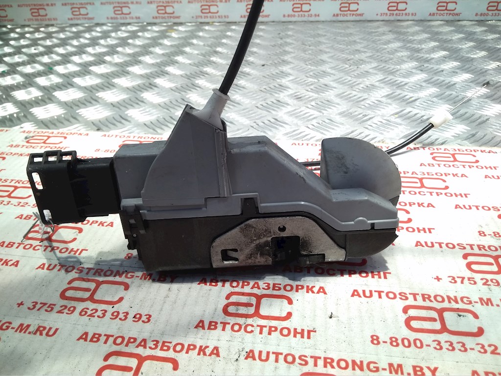

Замок двери передней правой Peugeot 308 T7, 308 T7