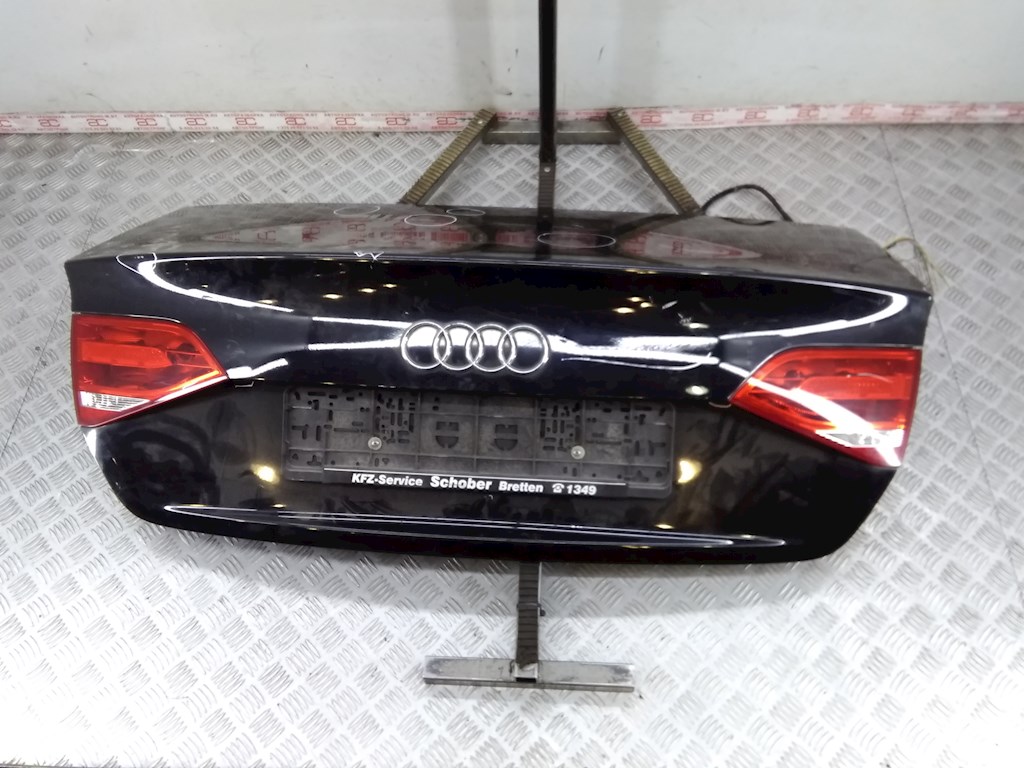 

Крышка (дверь) багажника Audi A4 B8, A4 B8