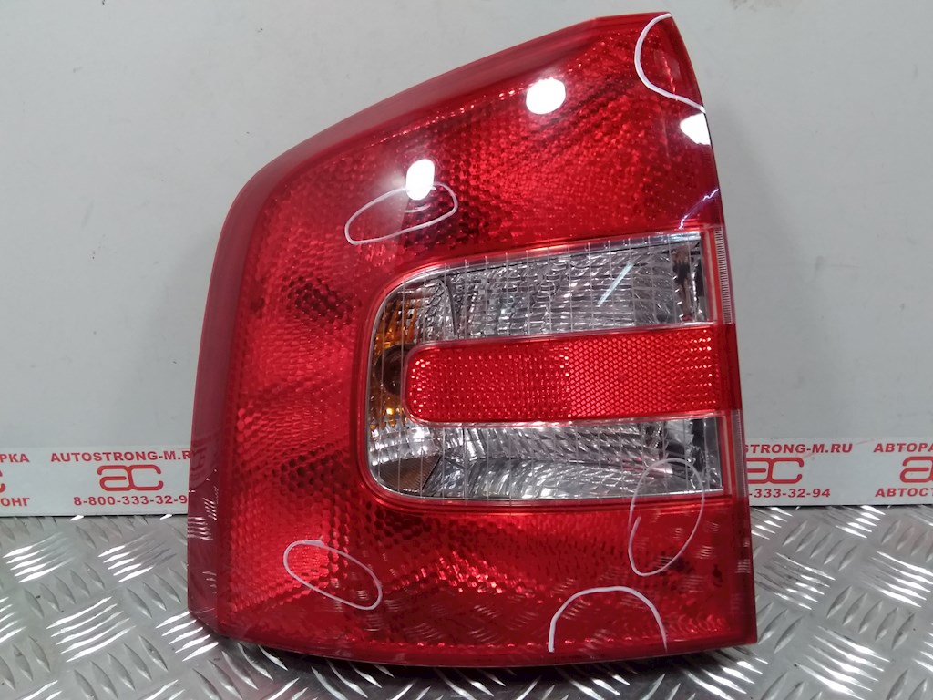 

Фонарь задний левый Skoda Octavia 1Z, Octavia 1Z