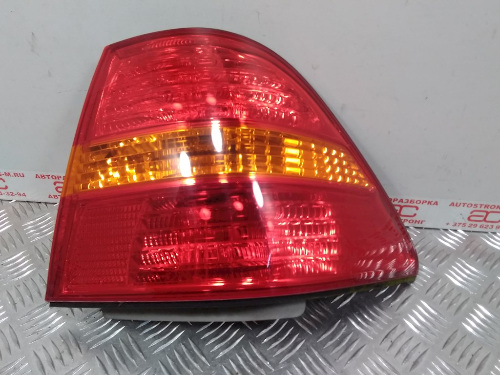 

Фонарь задний правый Lexus LS (UCF30), LS (UCF30)