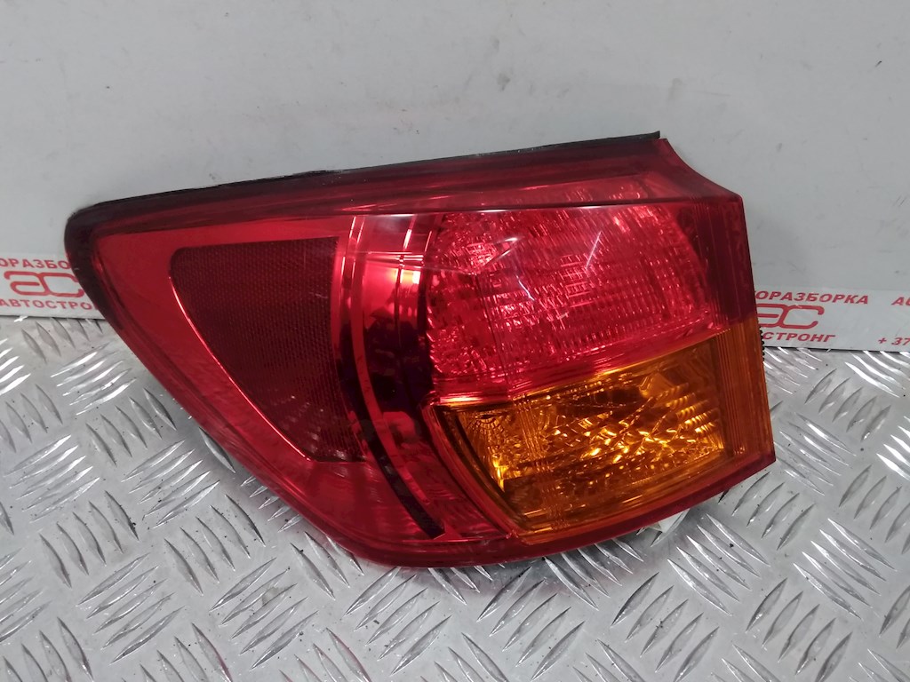 

Фонарь задний левый Lexus IS 2, IS 2