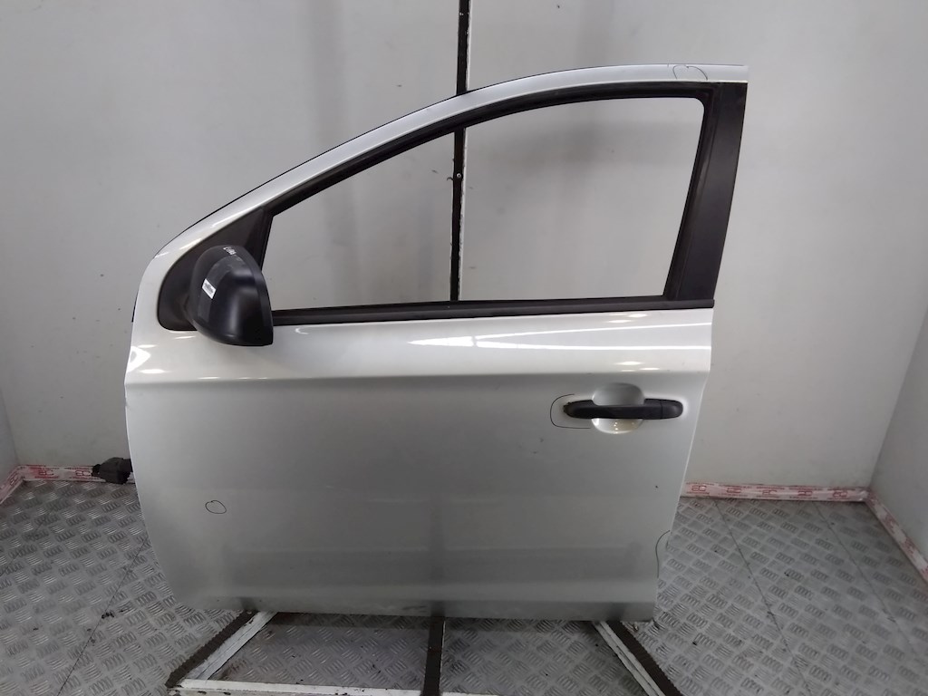 

Дверь передняя левая Hyundai i20, i20