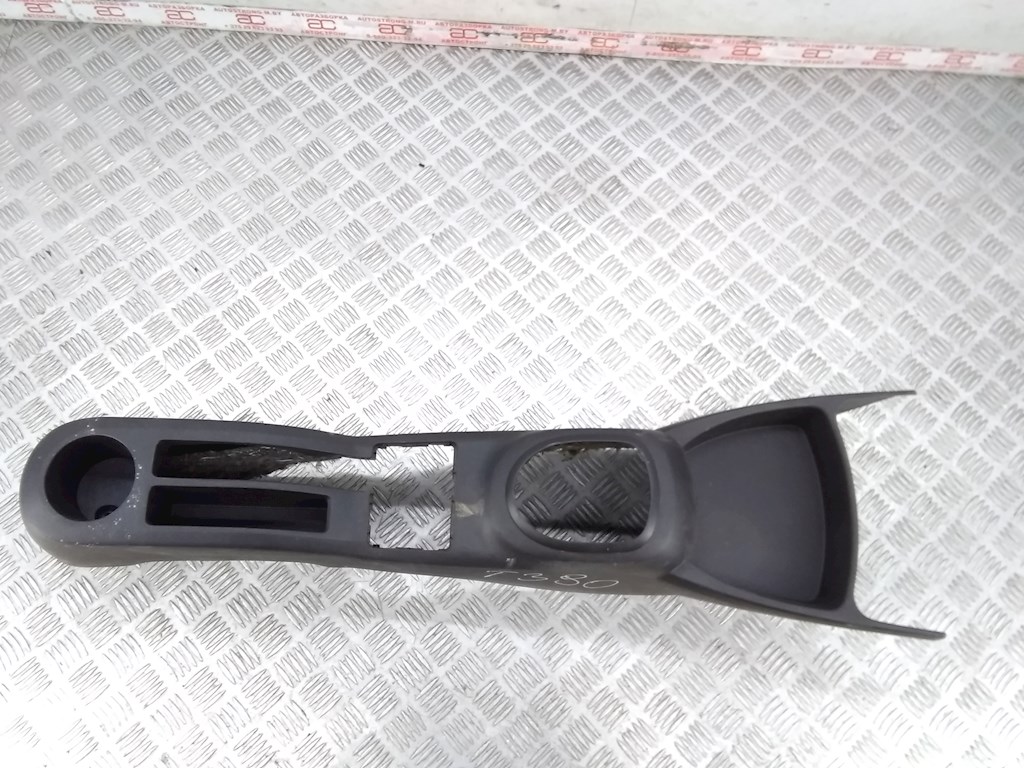 

Консоль салона (кулисная часть) Toyota Yaris 2, Yaris 2