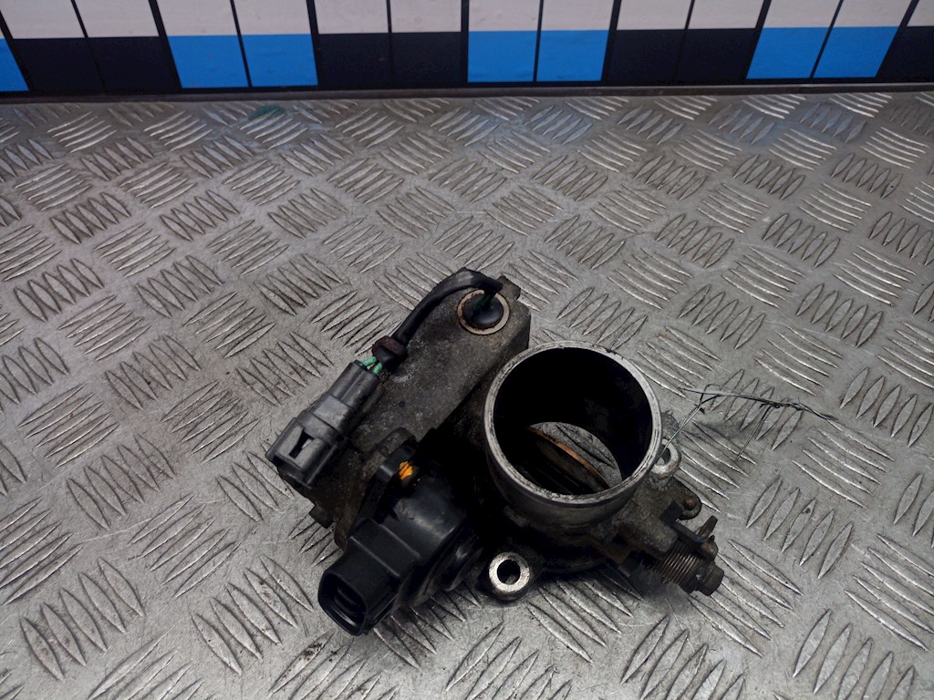 

Заслонка дроссельная Toyota Rav4 2, Rav4 2