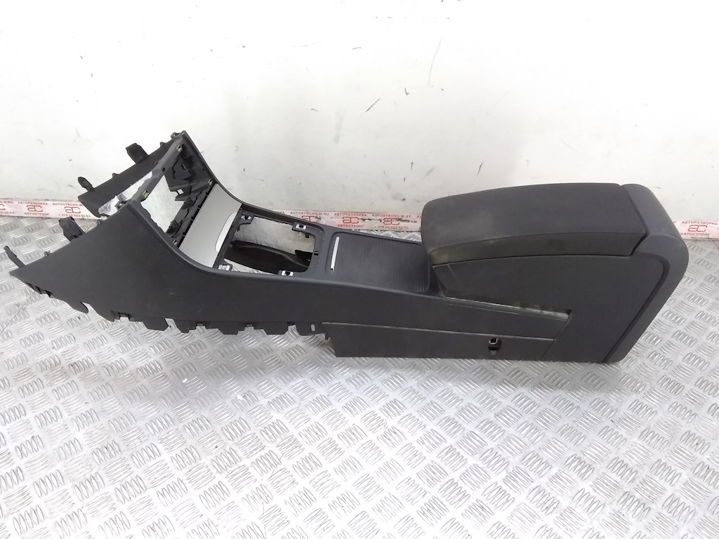 

Подлокотник Volkswagen Passat 6, Passat 6