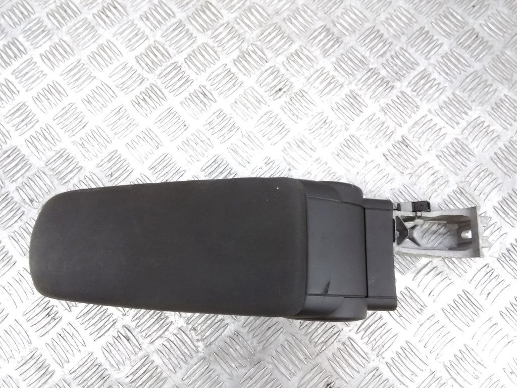 

Подлокотник Audi A4 B6, A4 B6