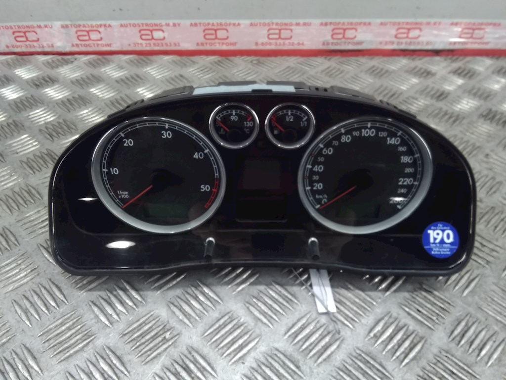 

Панель приборная (щиток приборов) Volkswagen Passat 5 GP, Passat 5 GP