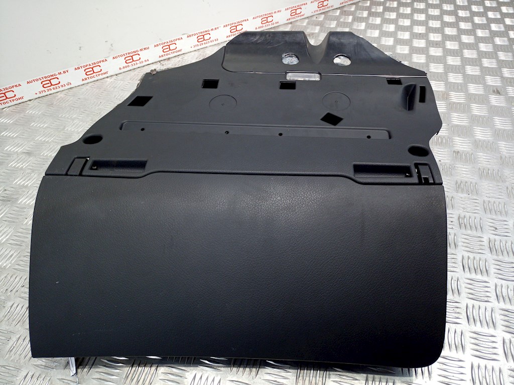 

Бардачок (вещевой ящик) Audi A6 C6, A6 C6