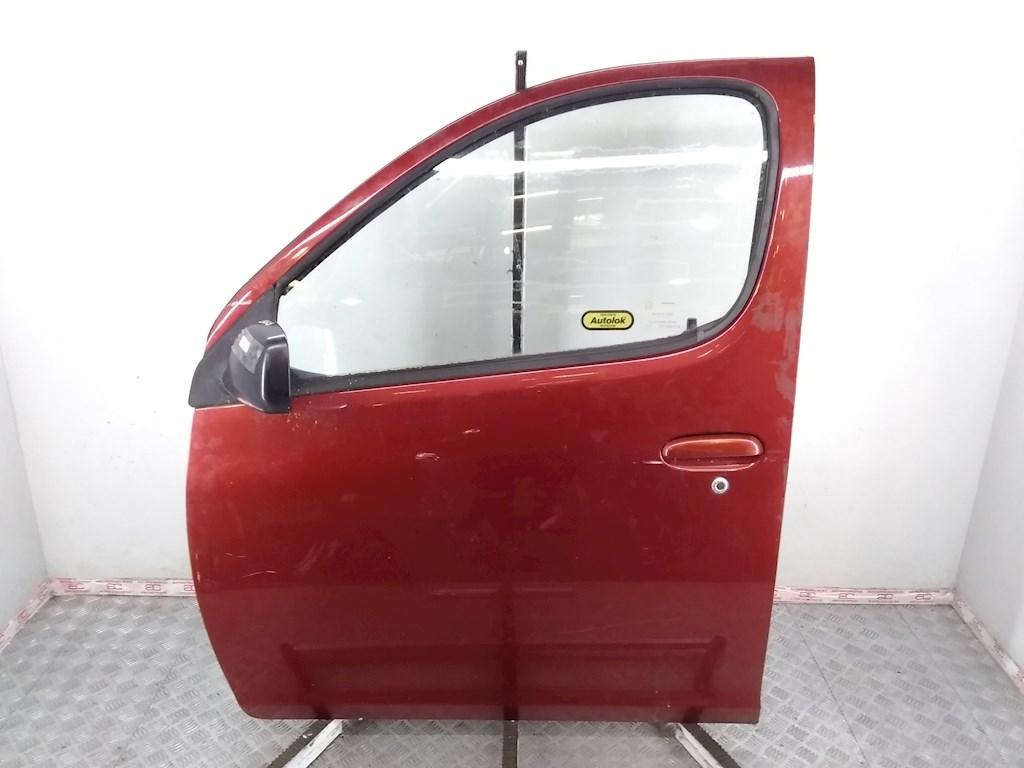 

Дверь передняя левая Toyota Yaris Verso, Yaris Verso