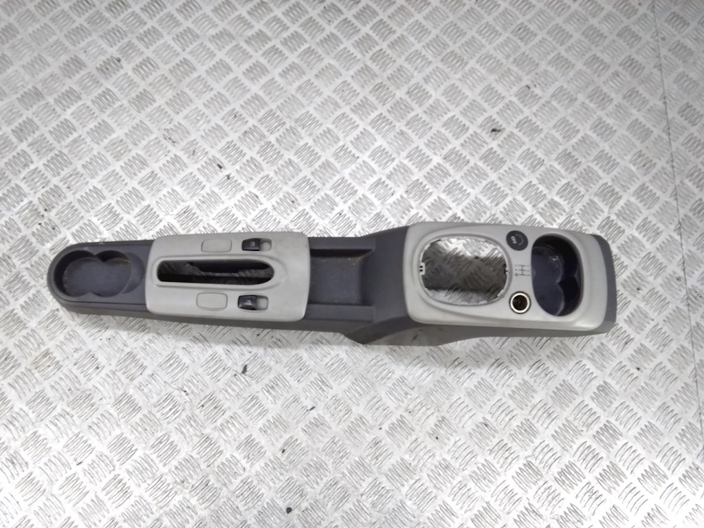 

Консоль салона (кулисная часть) Smart Forfour, Forfour