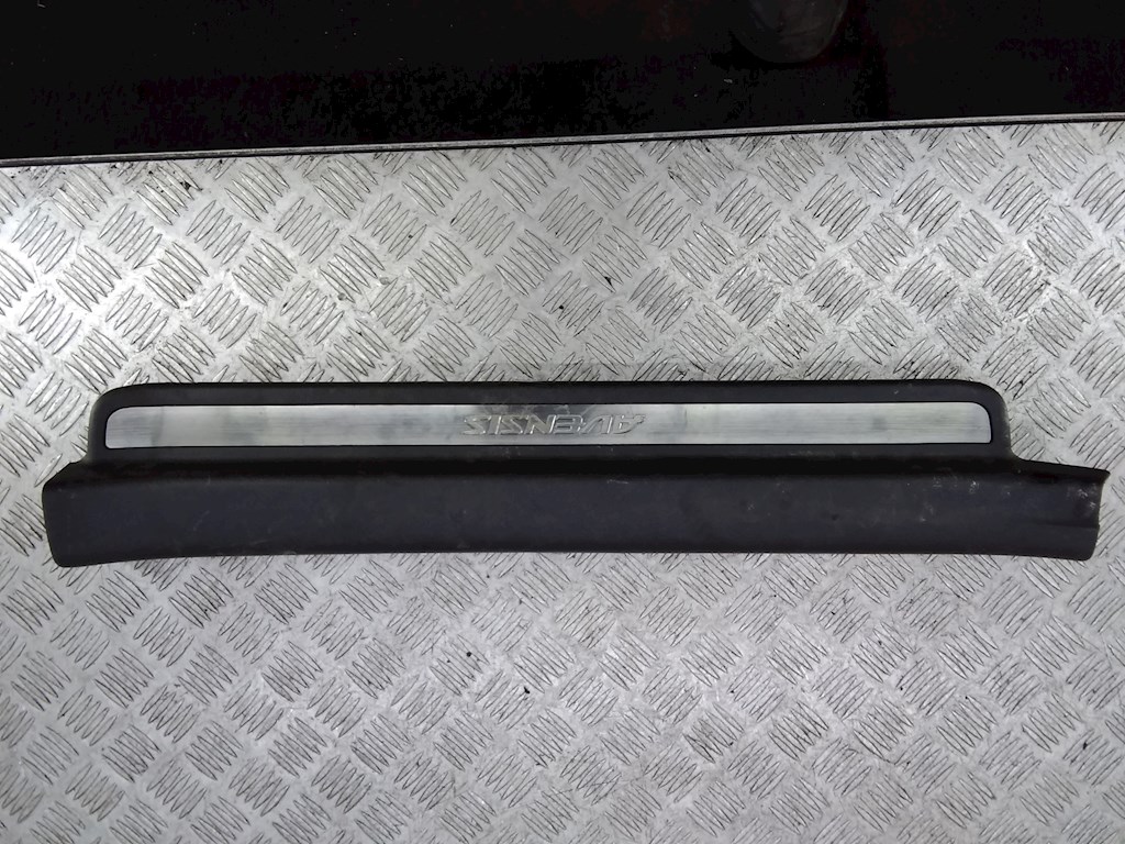 

Накладка порога (внутренняя) Toyota Avensis 2, Avensis 2
