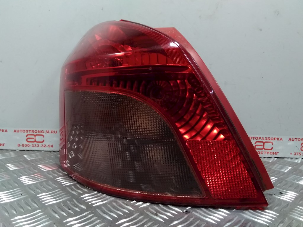 

Фонарь задний левый Toyota Yaris 2, Yaris 2
