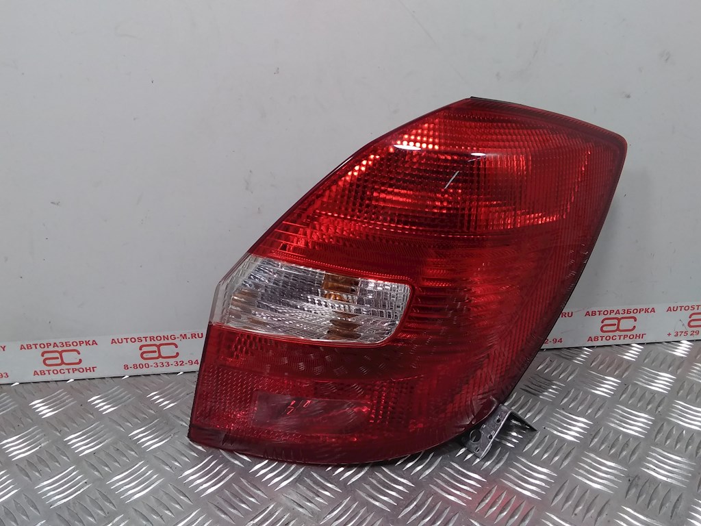

Фонарь задний правый Skoda Fabia 5J, Fabia 5J