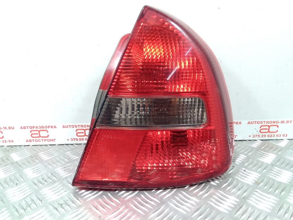 

Фонарь задний правый Mitsubishi Carisma, Carisma