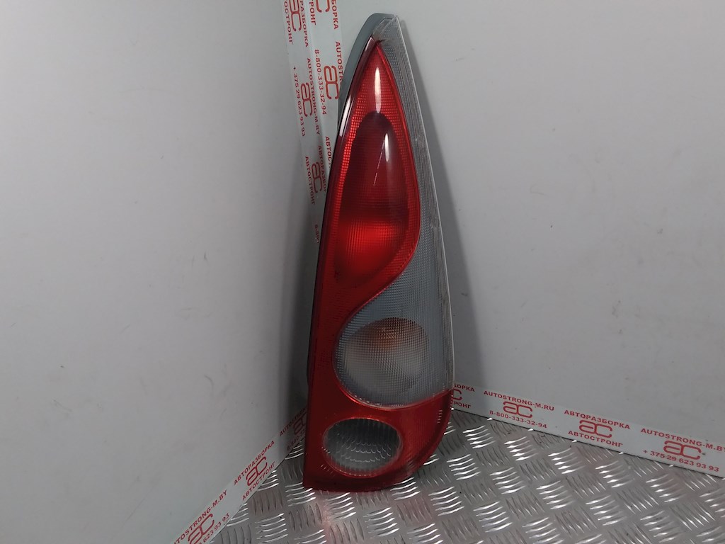 

Фонарь задний правый Toyota Yaris Verso, Yaris Verso