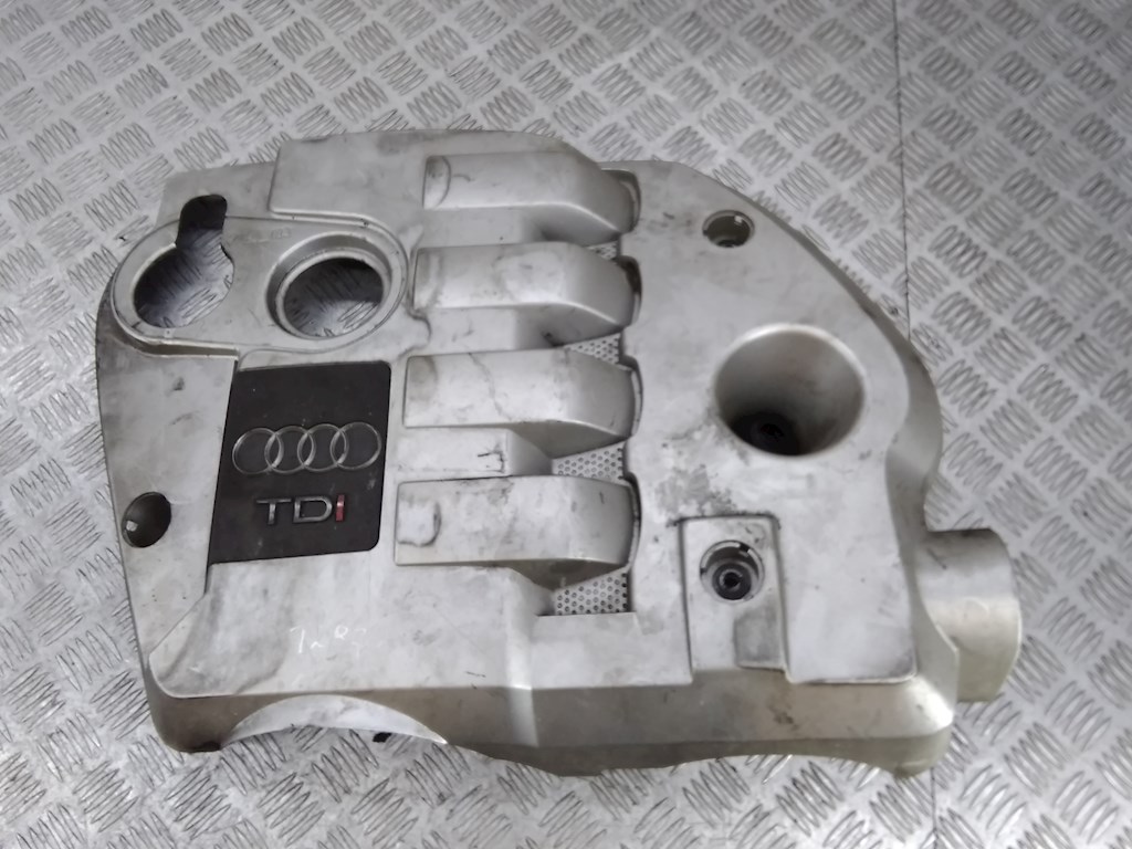 

Накладка декоративная (на ДВС) Audi A4 B6, A4 B6