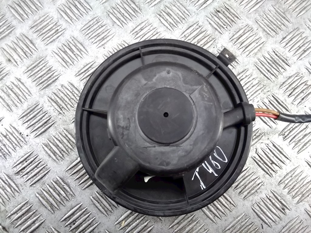 

Моторчик (двигатель) печки Audi 80 B4, 80 B4
