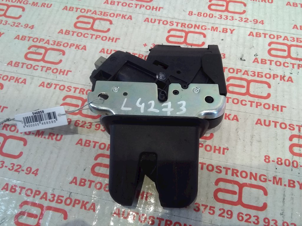 

Замок крышки (двери) багажника Audi A4 B7, A4 B7