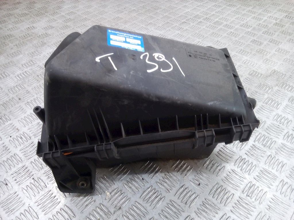 

Корпус воздушного фильтра Skoda Octavia 1U, Octavia 1U