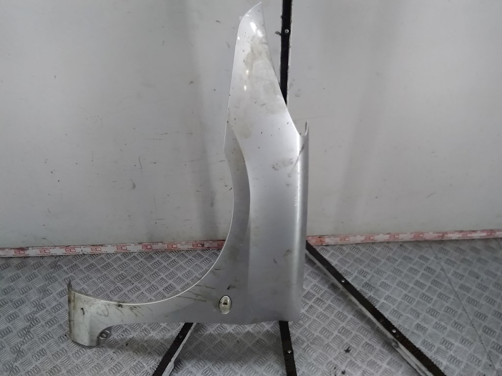 

Крыло переднее левое Peugeot 307, 307